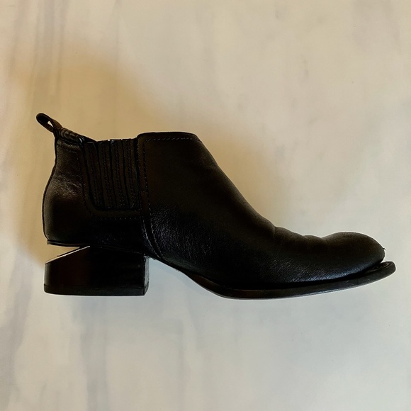 Alexander Wang Black Kori Ankle Boots with Cutout Heel 9.5 - Picture 1 of 5